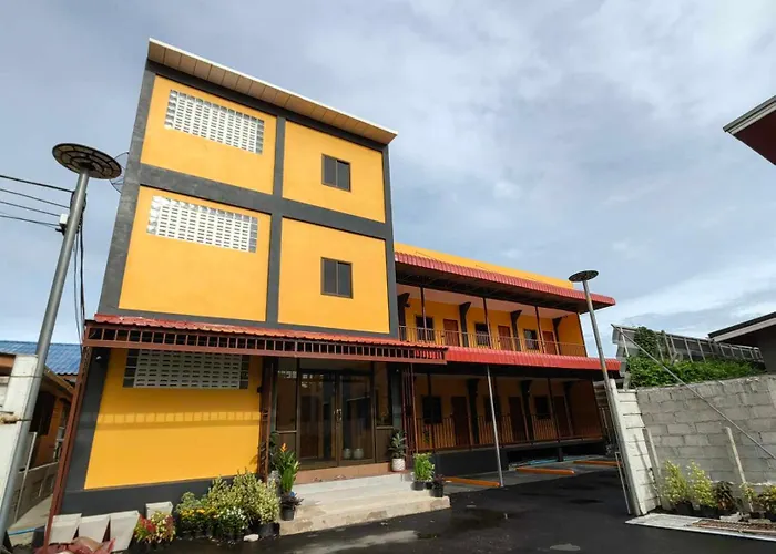 โรงแรม Puengluang