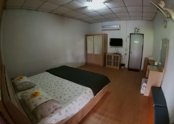 โรงแรม Puengluang