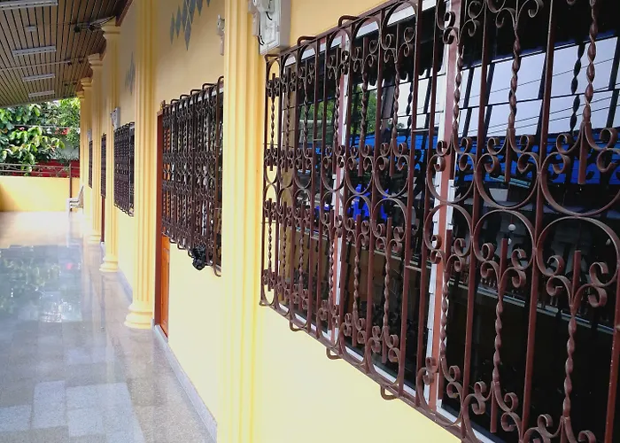 Puengluang ดำเนินสะดวก
