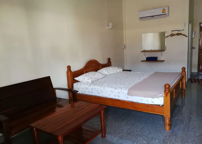 Puengluang โรงแรม 2*